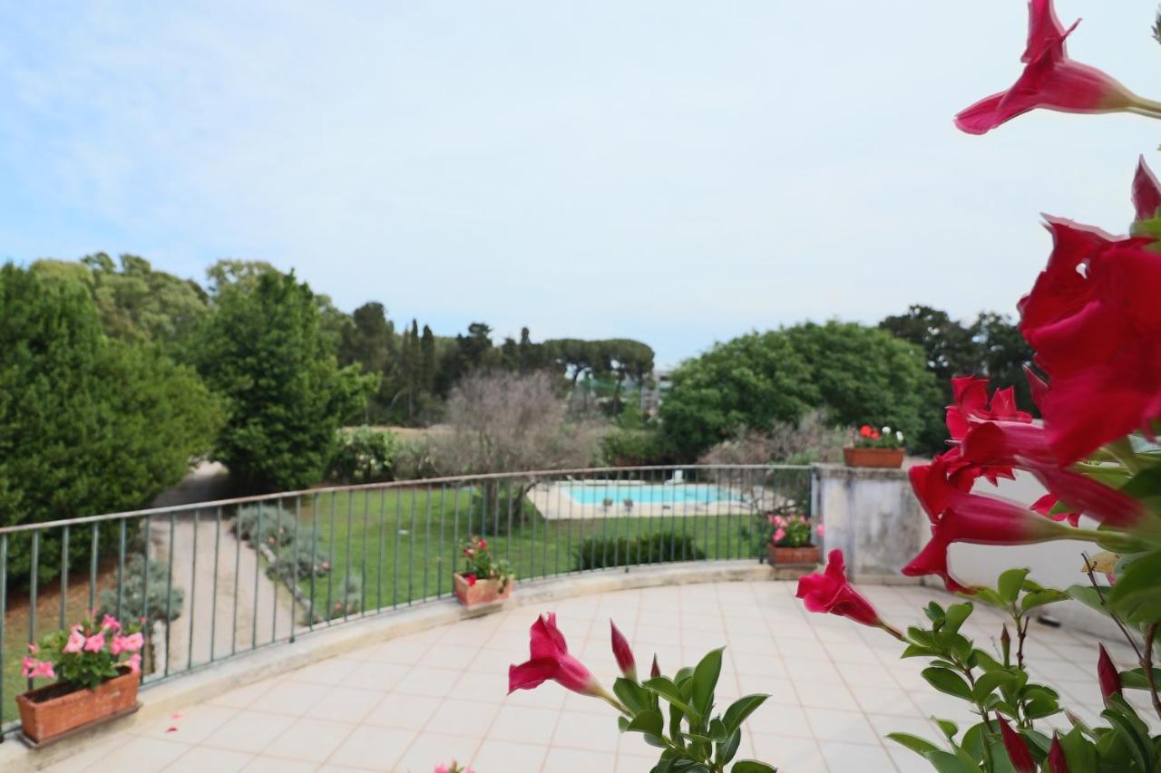 Relais Delle Rose Bed & Breakfast Lecce Ngoại thất bức ảnh