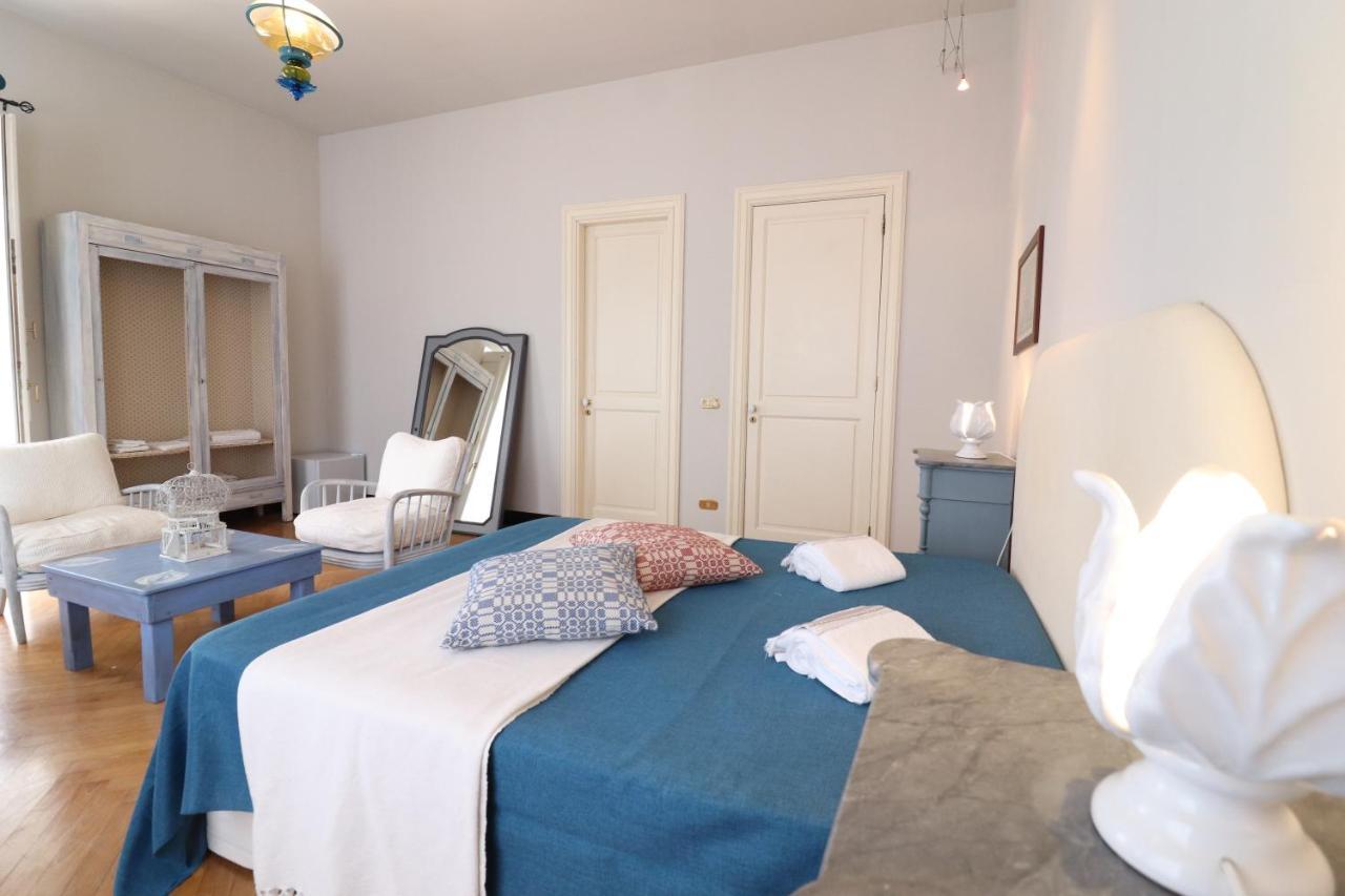 Relais Delle Rose Bed & Breakfast Lecce Ngoại thất bức ảnh