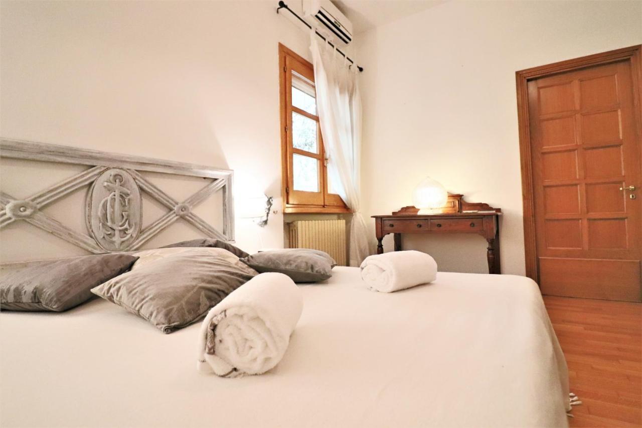 Relais Delle Rose Bed & Breakfast Lecce Ngoại thất bức ảnh