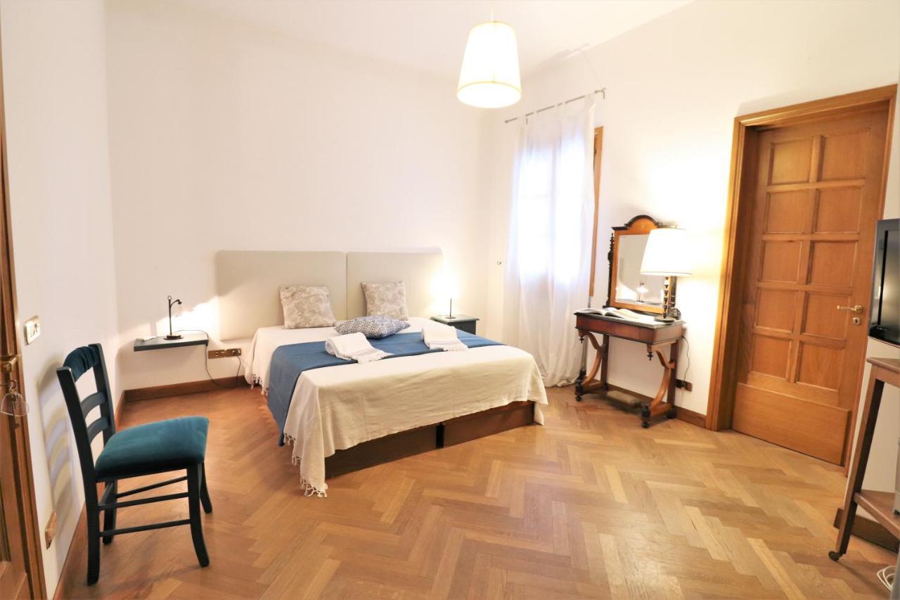 Relais Delle Rose Bed & Breakfast Lecce Ngoại thất bức ảnh