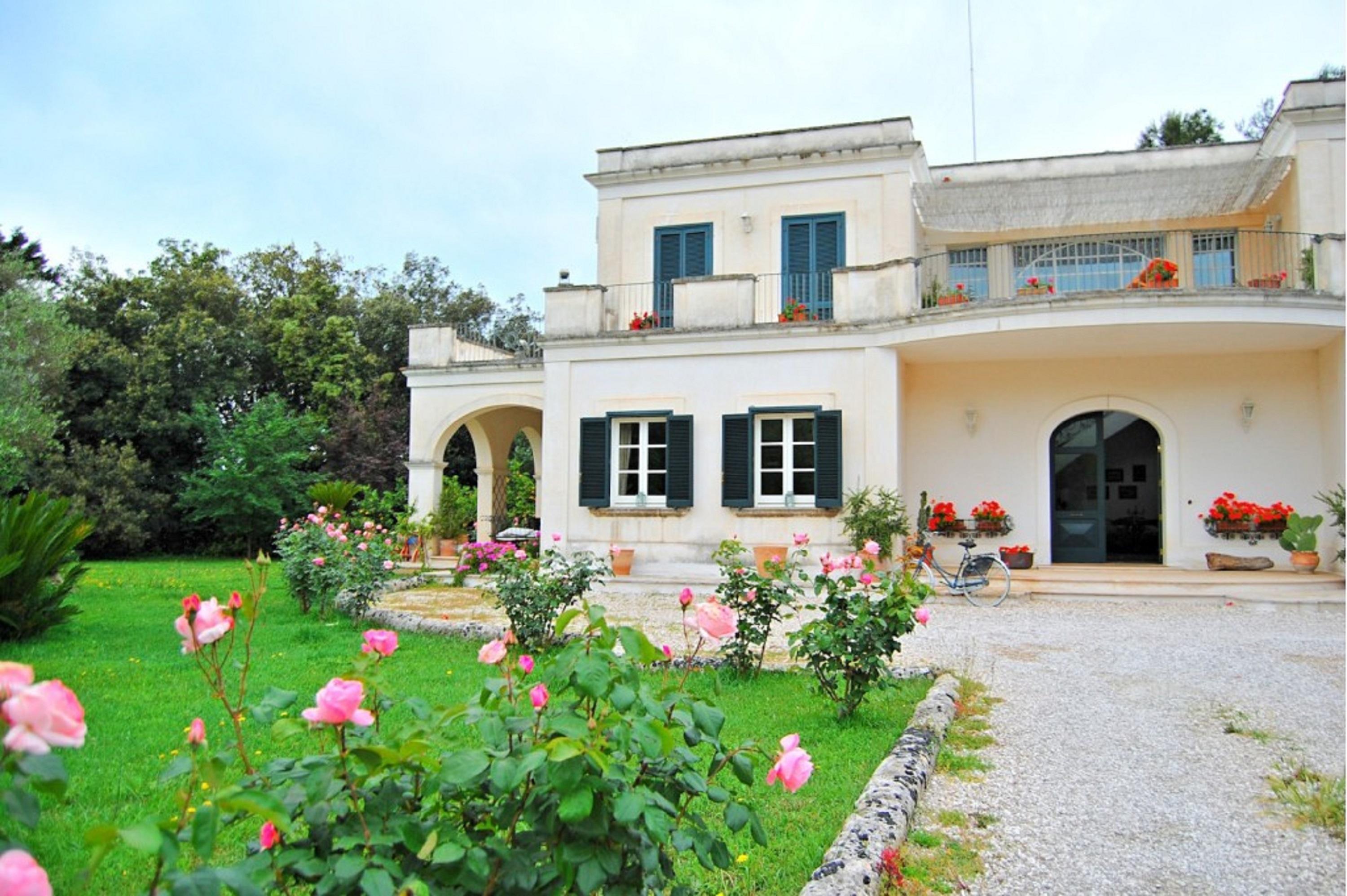 Relais Delle Rose Bed & Breakfast Lecce Ngoại thất bức ảnh